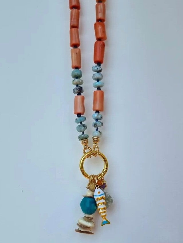 COLLANA CON CORALLO E LARIMAR