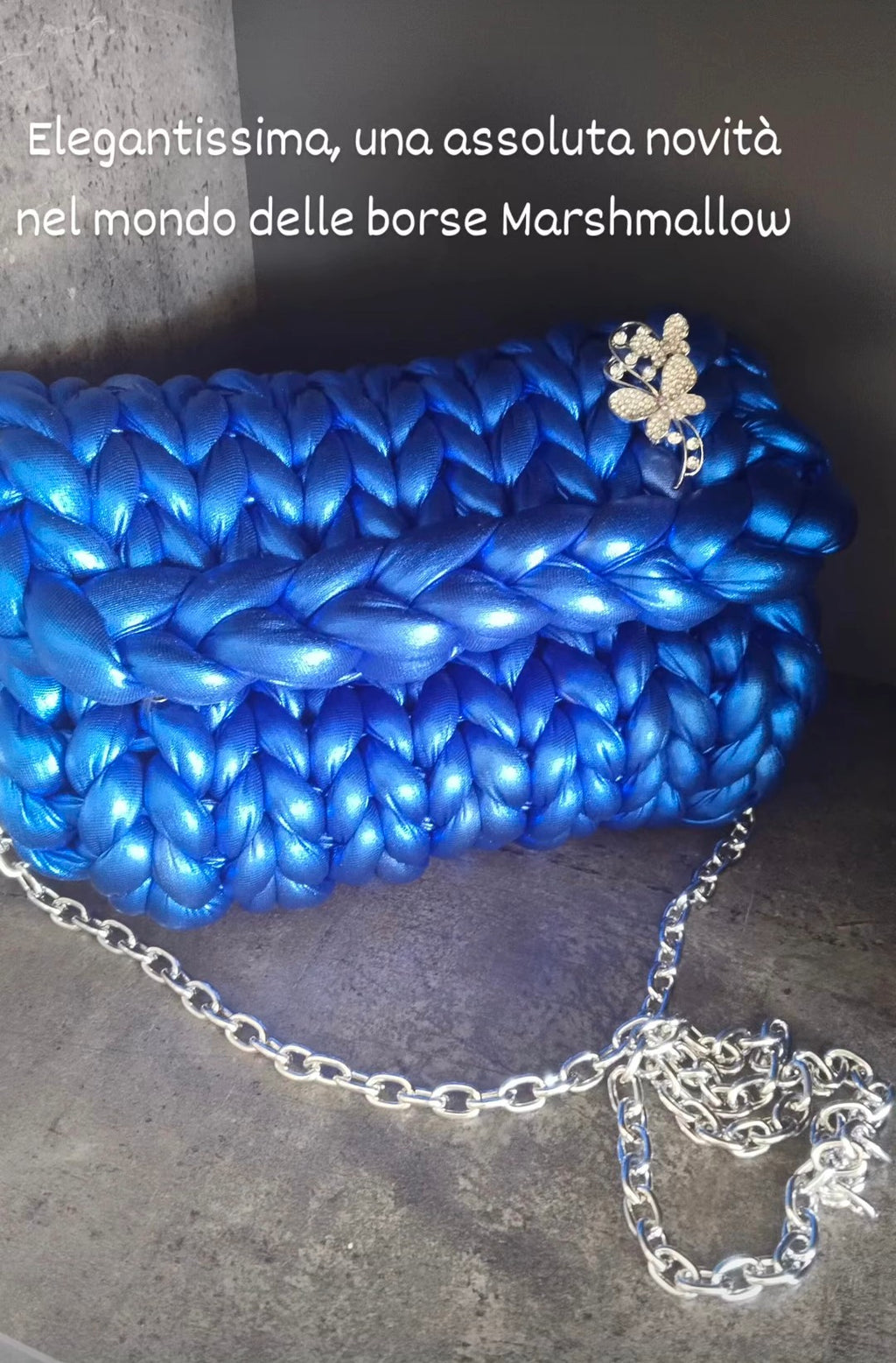 BORSA MARSHMALLOW CON PATTA