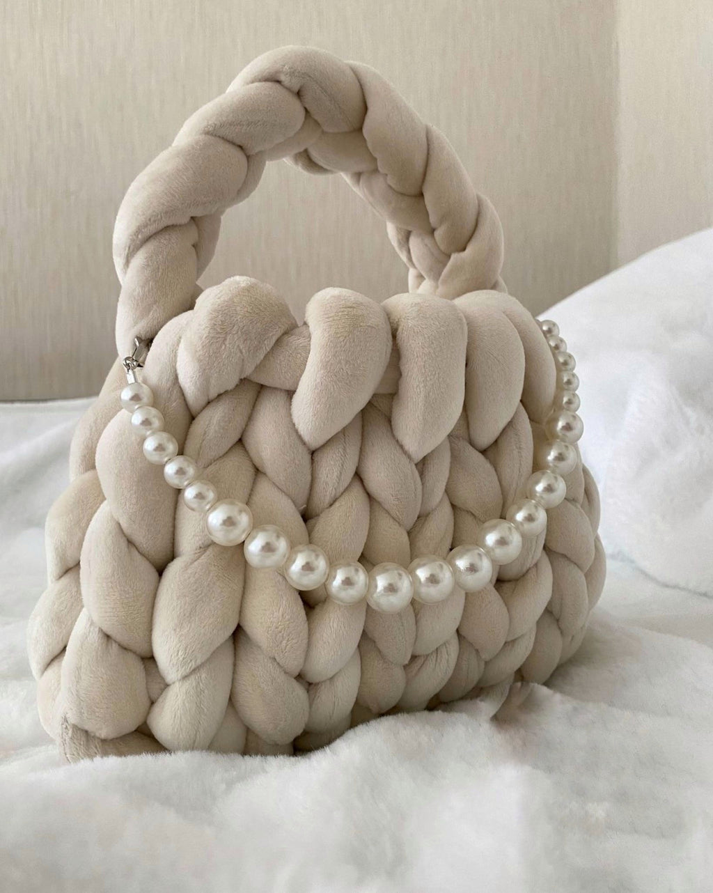 CHUNKY BAG - MINI PUFF IN VELLUTO CON DETTAGLIO IN PERLE