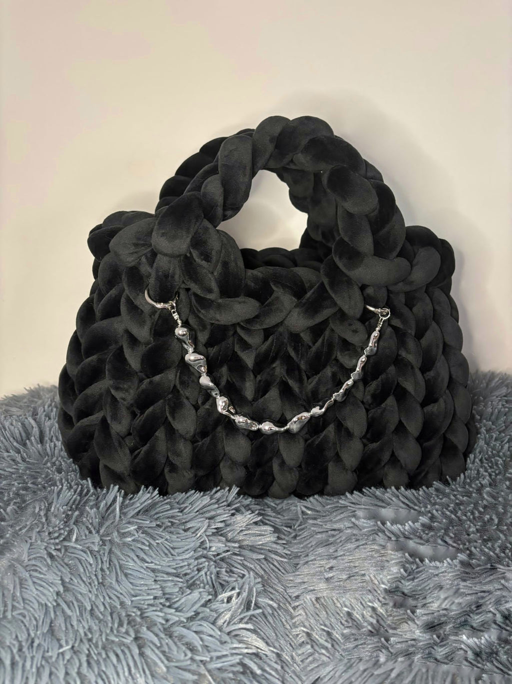 CHUNKY BAG - STANDARD QUADRATA CON DUE MANICI IN VELLUTO