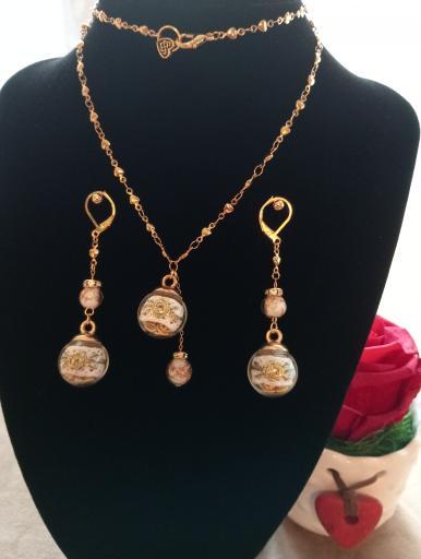 ORECCHINI IN VETRO DI MURANO E PIZZO