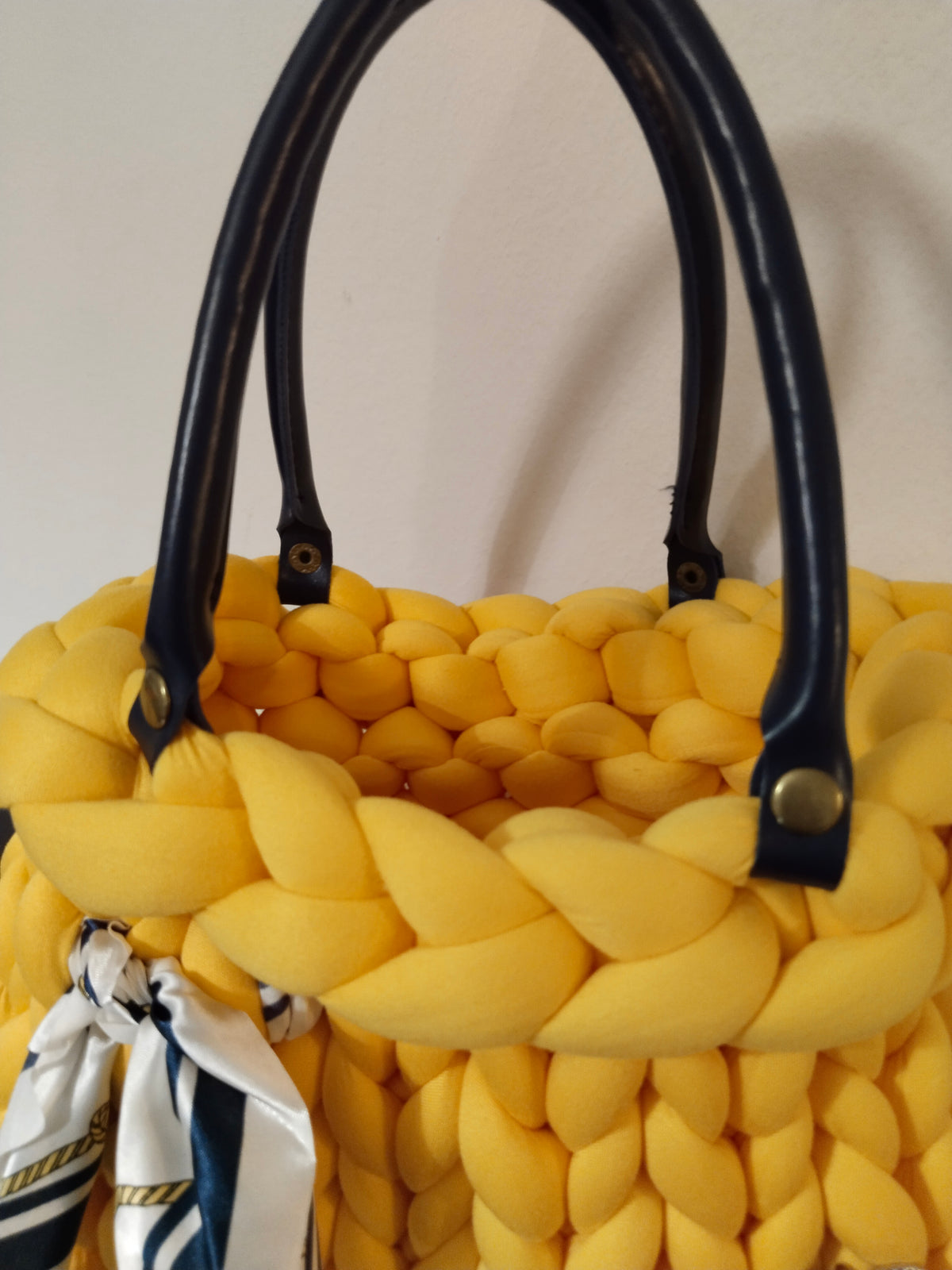 BORSA MARSHMALLOW REGULAR CON FOULARD E MANICI